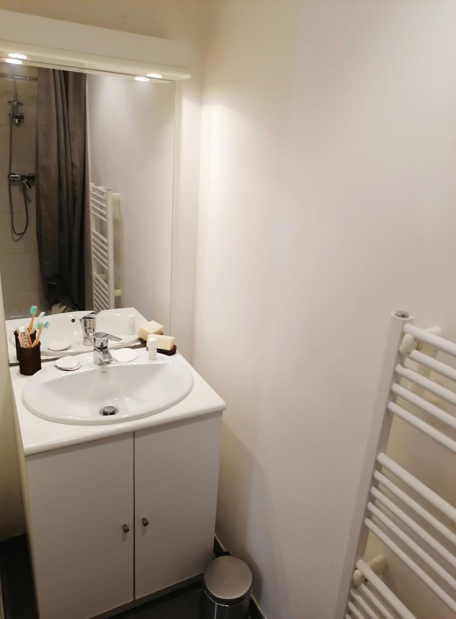 Pied-A-Terre Cosy Pour Escale Marseillaise Apartment มาร์กเซย ภายนอก รูปภาพ
